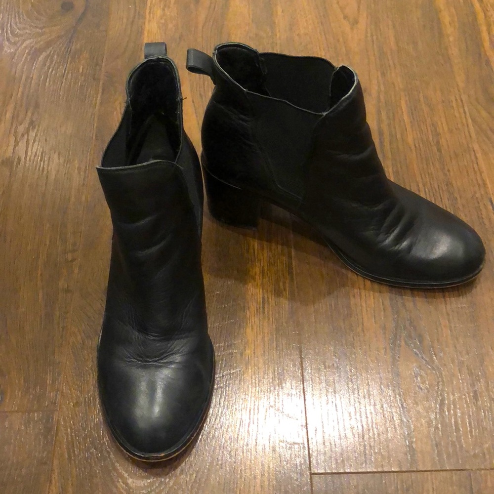 Sam Edelman leather bootie